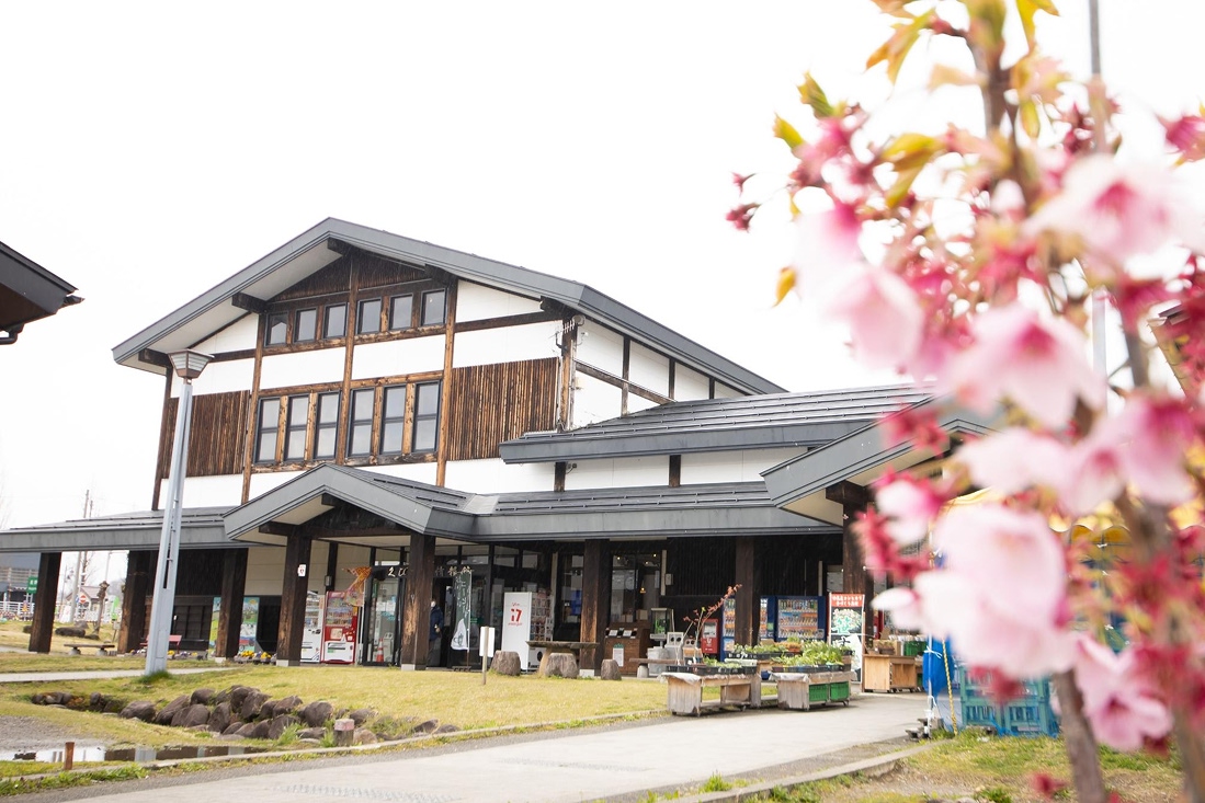 【道の駅】あらい・くびき野情報館