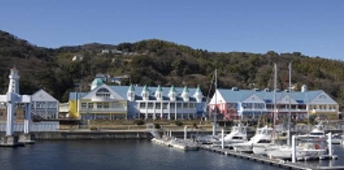 【200円割引】道の駅伊東マリンタウン発遊覧船ゆーみんフック  　グラスボートで登場！！ベルクルーズいとう