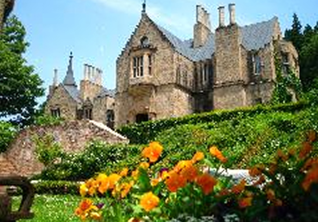 【100円割引＋特典】大理石村ロックハート城