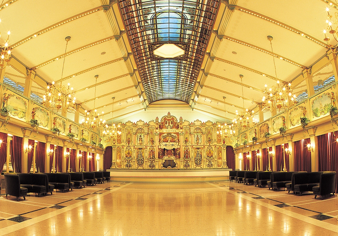 河口湖音楽と森の美術館