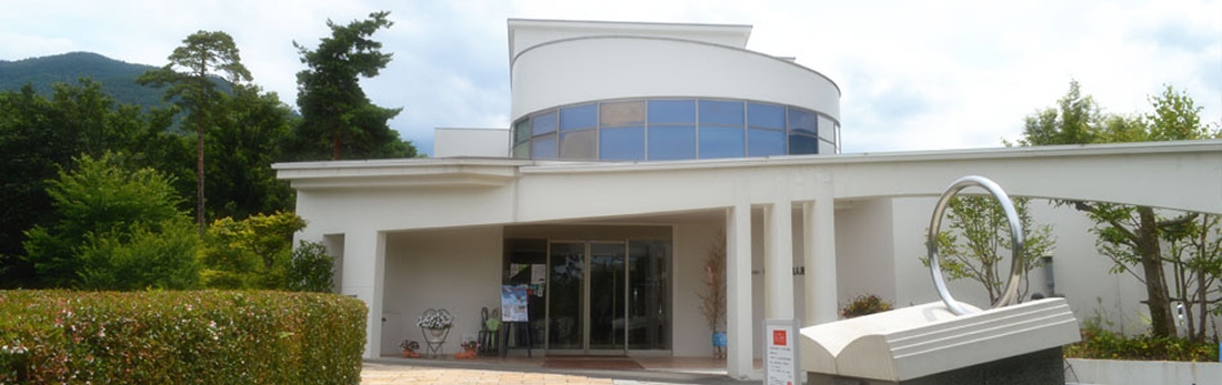 【20％割引】須坂市 世界の民俗人形博物館