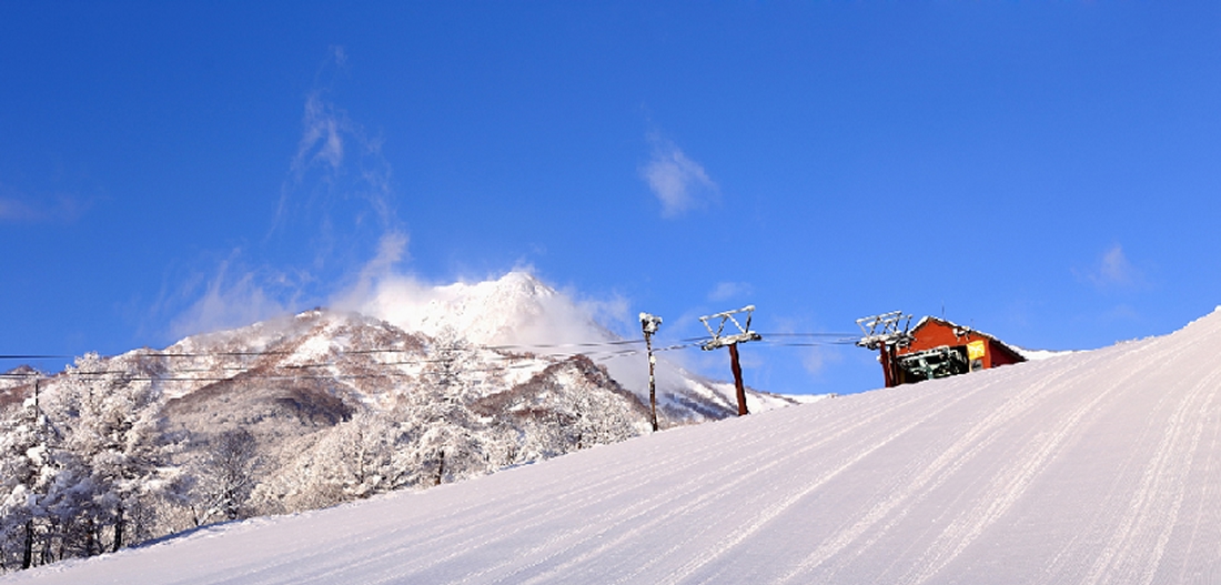 赤倉温泉スキー場※2024年～2025年のシーズンの営業は終了いたしました